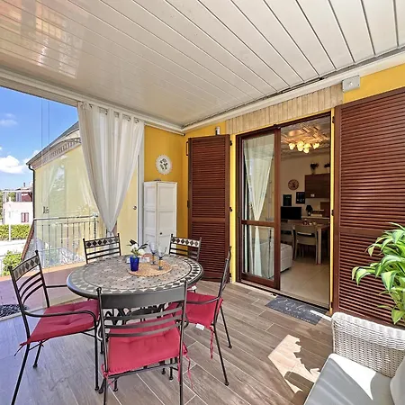 Apartment 233 - Adamo Ed Eva - Bilocale Al Primo Piano Con Veranda E Aria Condizionata, Inclusa Nel Prezzo
